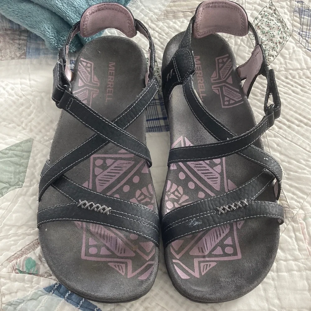 Merrell sandals - Picture 1 of 3